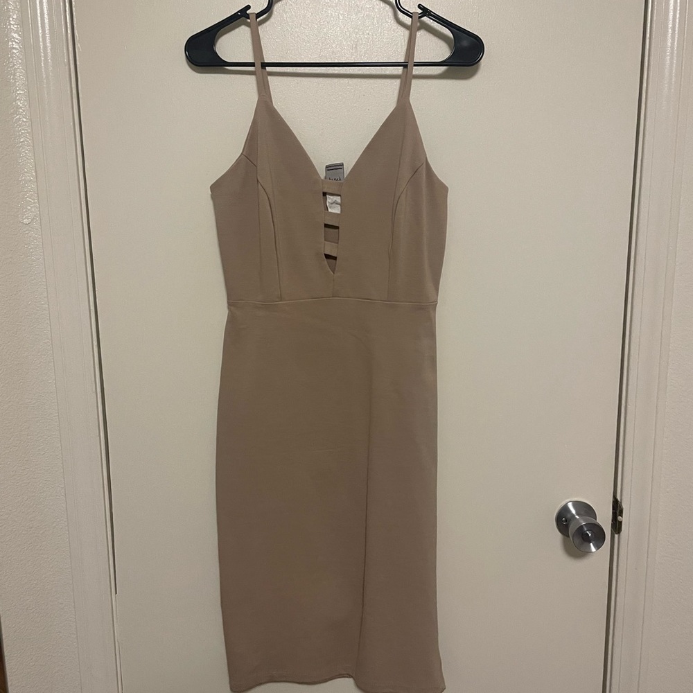 Privy cream bodycon dress size XL